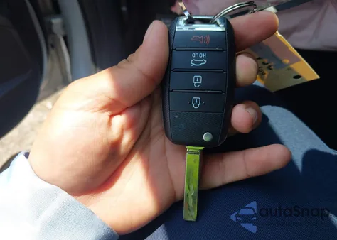 2019 Kia Optima Lx из США, поврежденный, VIN 5XXGT4L3XKG345802